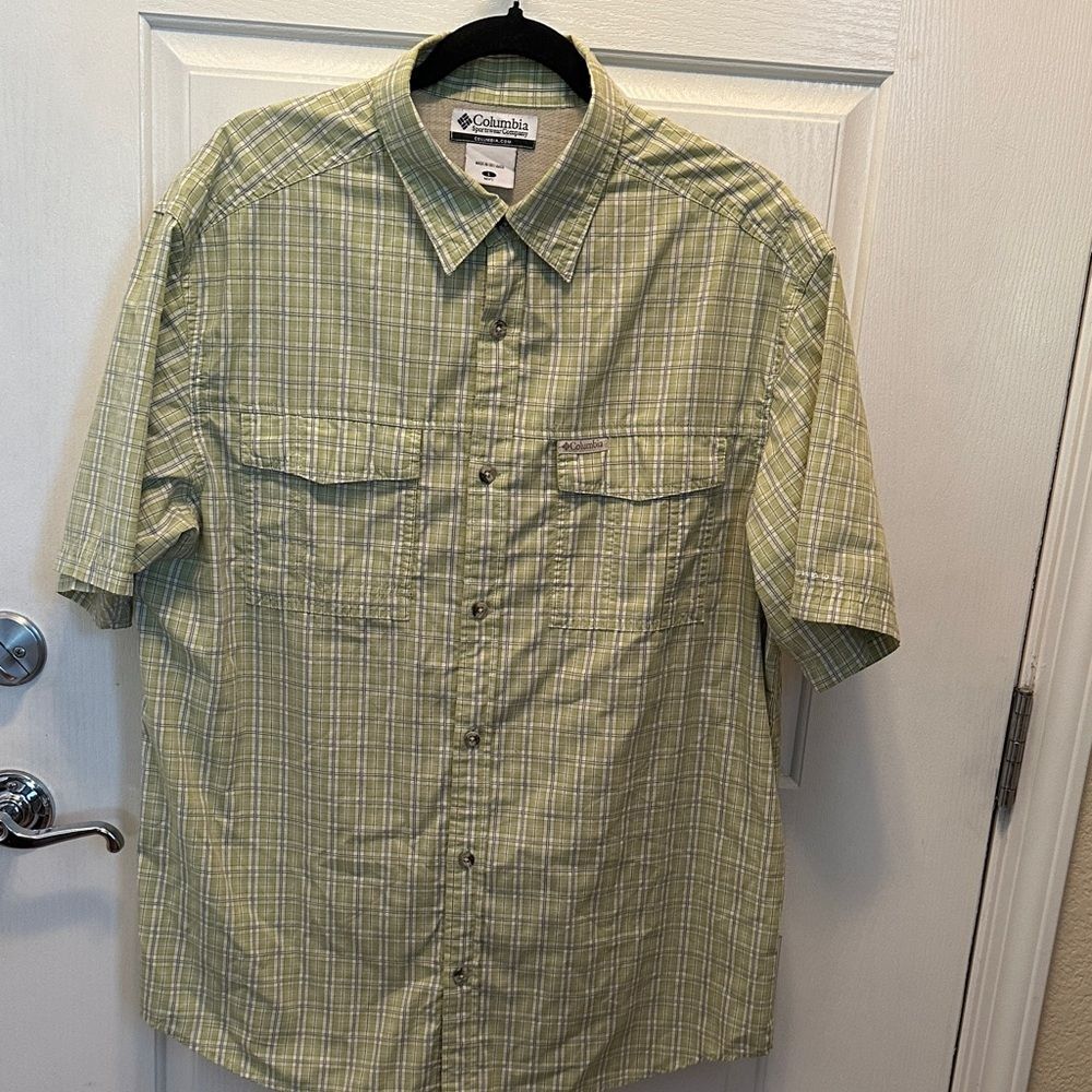 Columbia Men's Checkered Cotton Blend Button-Down Shirt Size Large
